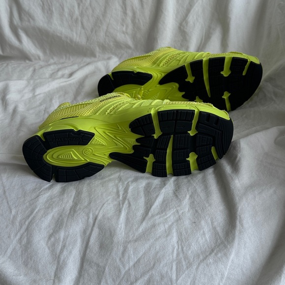 Balenciaga Sneakers - Picture 3 of 11